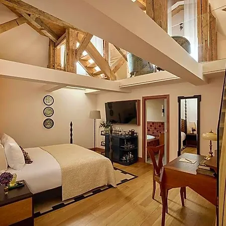 Sir Prague - Member Of Design Hotels, Part Of Sircle Collection Hotel