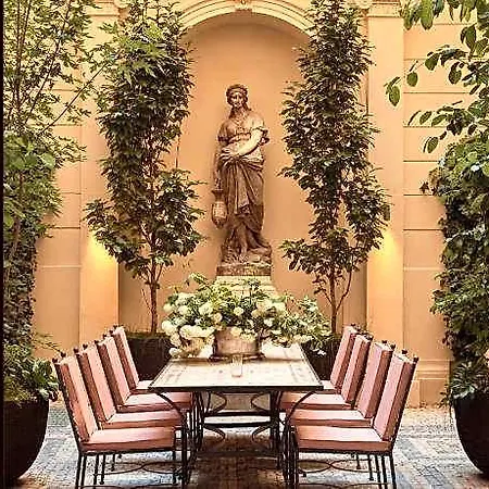 Hotel Sir Prague - Member Of Design Hotels, Part Of Sircle Collection 5*